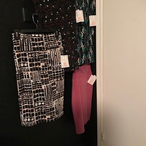 Qty 4 Cassie style Lularoe size XS skirts